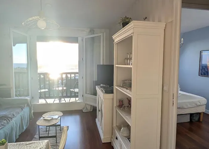 Le Panoramique, F2- Vue Imprenable, Wifi & Parking بلونفيل سور مير